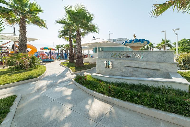 Hotel Diplomatic Riccione Exterior photo